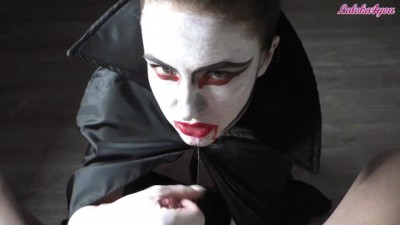 Vampire Vixen's Intense Deepthroat for Cum-Swallowing Thrills