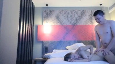 Asian Couple Is Very Hot In Their Hotel Room