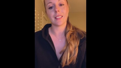 Naughty Camgirl Gives Expert Cock Ratings POV!