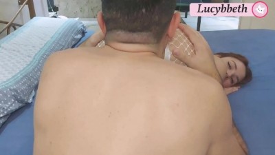 Juegos Sexuales Calientes: Latina Anal Creampie en Acción