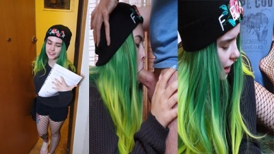 Sexy Girl Loves Sucking Dicks of her Clients
