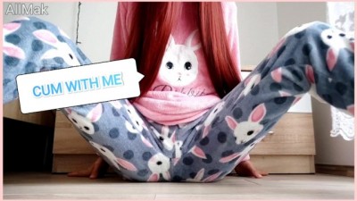 Asian Skinny Teen Masturbate in Pajamas (+18)