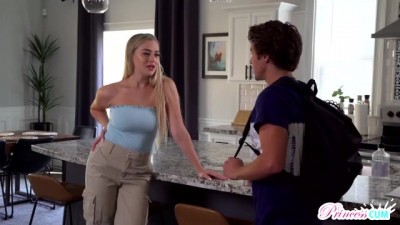 I Fuck Blonde StepSister and she makes me Cum inside her Pussy