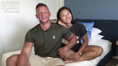 Heath Hooks up with a Thick Asian Teen for his first Porn (+18)