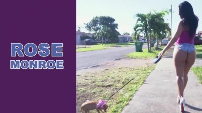 Rose Monroe's Big Ass is Simply on another Level Public Porn