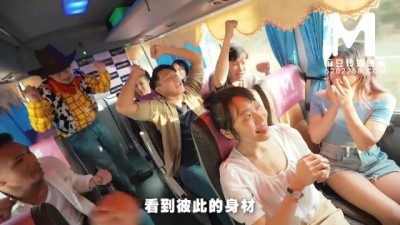 ModelMedia Asia/ModelMedia Love Bus