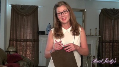 41yo Full Bush MILF Isabella is your New Secretary
