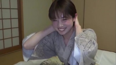 処女から3人目の清楚日本人美女、温泉で中出しされた後アナルを悪
