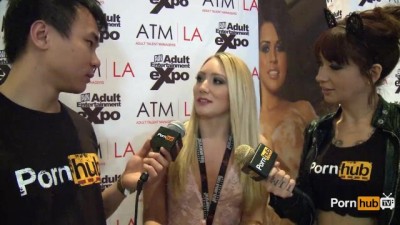 AJ Applegate Interview at 2014 AVN Awards