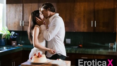 Sensual Scenes From The Past