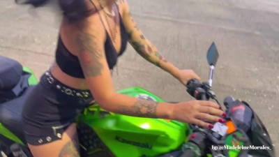 I learn to drive a motorcycle while my teacher controls