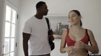 Young Woman Had A Hard Time With The Black Man (+18)