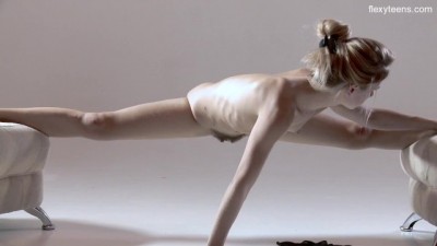 Russian Hot Hairy Gymnast Rita Mochalkina