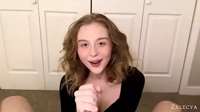 Ultimate Blowjob: Girlfriend Sucks and Takes a Facial
