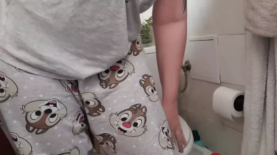Steamy Morning Pee: Juicy Pussy Compilation