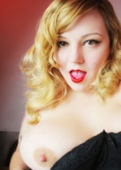 Courtney Trouble